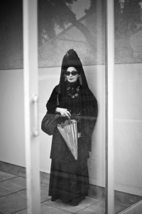 Diane Pernet, portrait, noir & blanc, hyeres, villa noailles